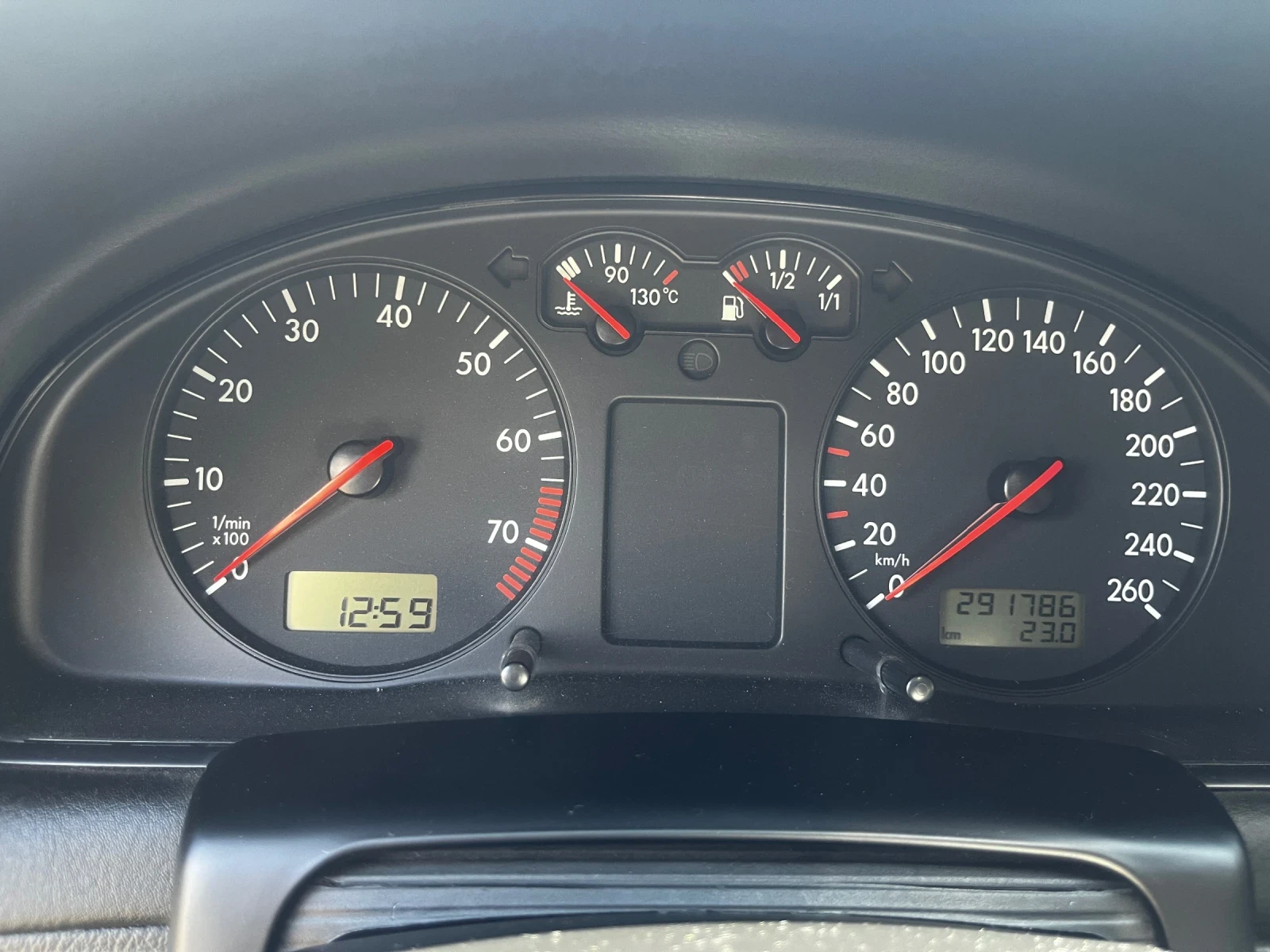 VW Passat, снимка 9 - Автомобили и джипове - 54683783