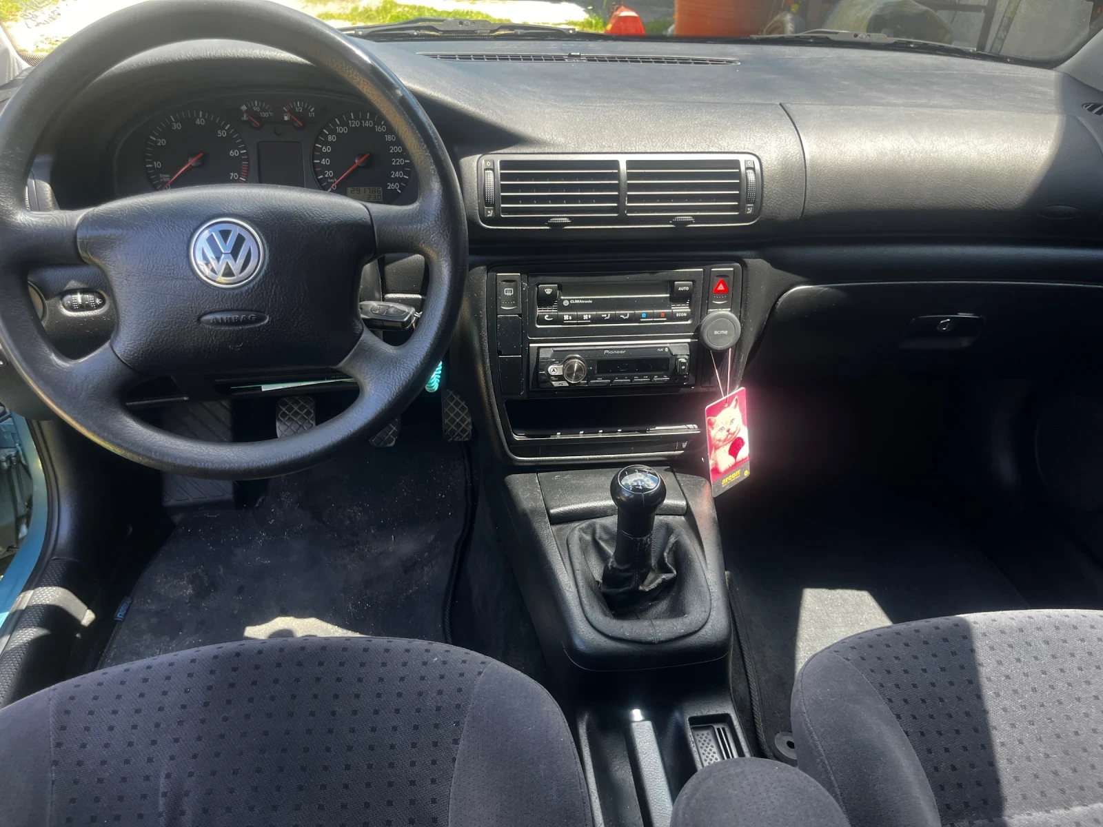 VW Passat, снимка 8 - Автомобили и джипове - 54683783