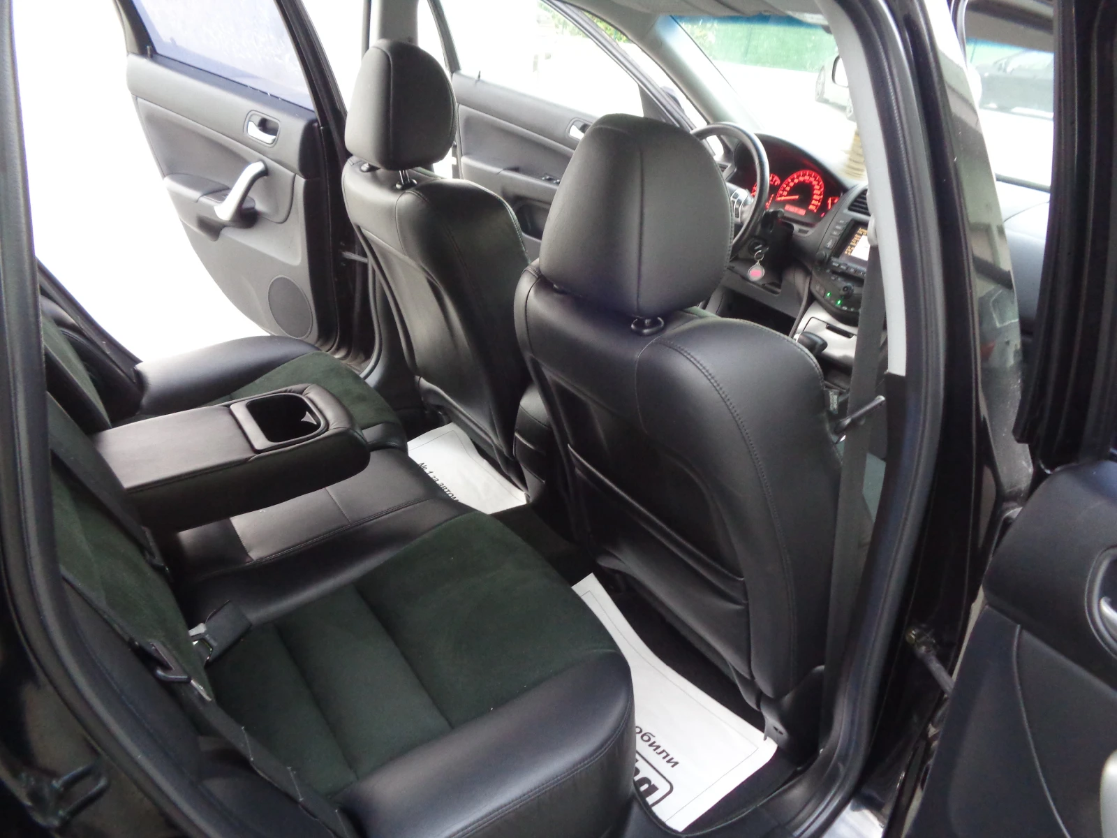 Honda Accord 2.0i-155-NAVI-KOJA-AVTOMAT-BARTER-LIZING, снимка 13 - Автомобили и джипове - 54753463