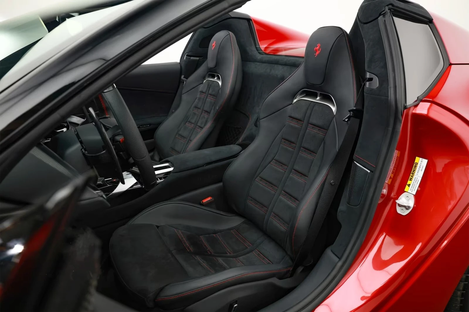 Ferrari 12 Cilindri spider CARBON / LIFT  /JBL / 360 / ROSSO IMOLA/ MATRIX, снимка 8 - Автомобили и джипове - 55069576
