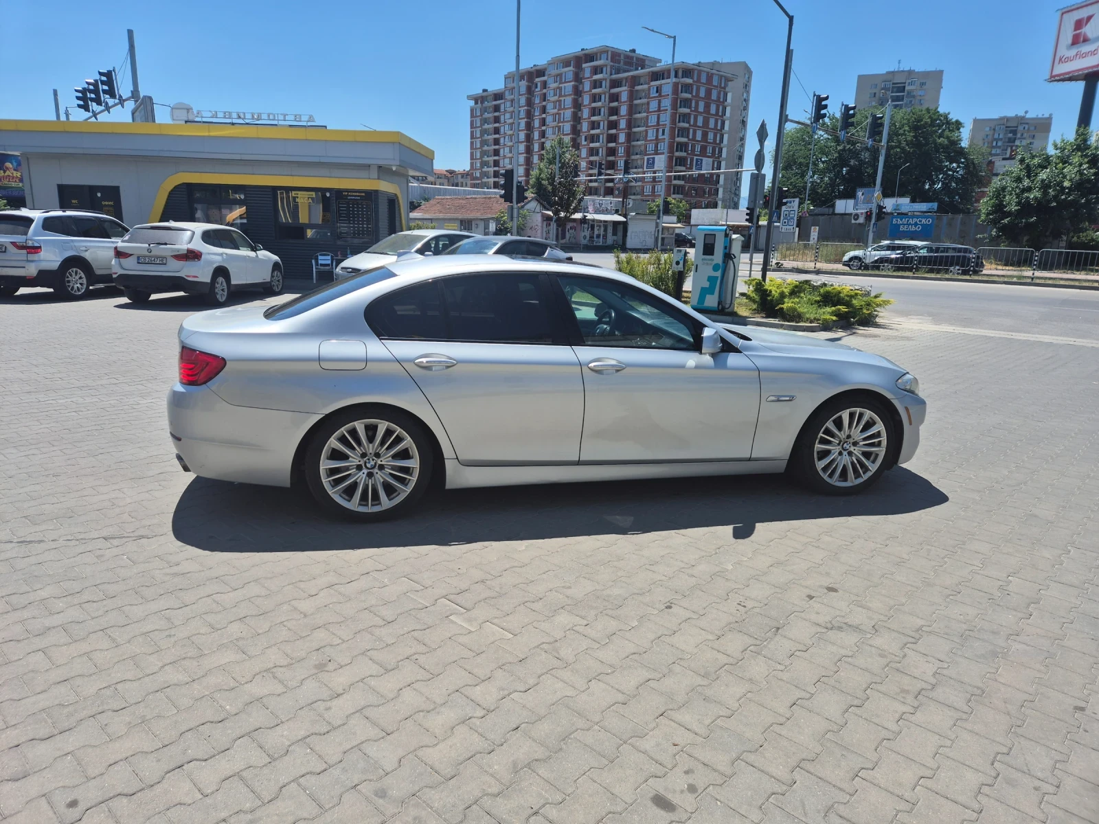 BMW 550, снимка 4 - Автомобили и джипове - 55077274