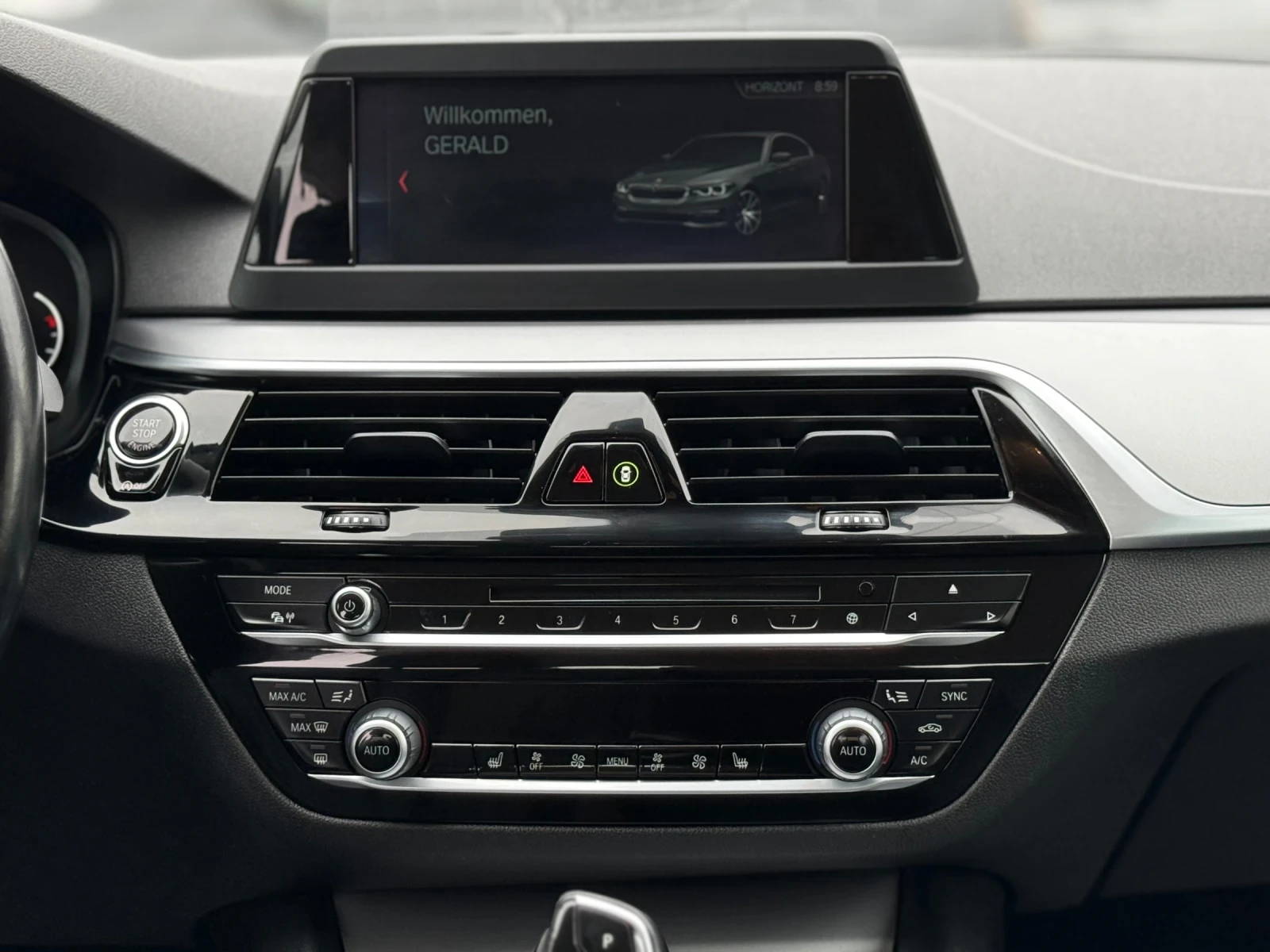 BMW 530 i XD FULL! ЕВРОПЕЙСКА!, снимка 16 - Автомобили и джипове - 55094398