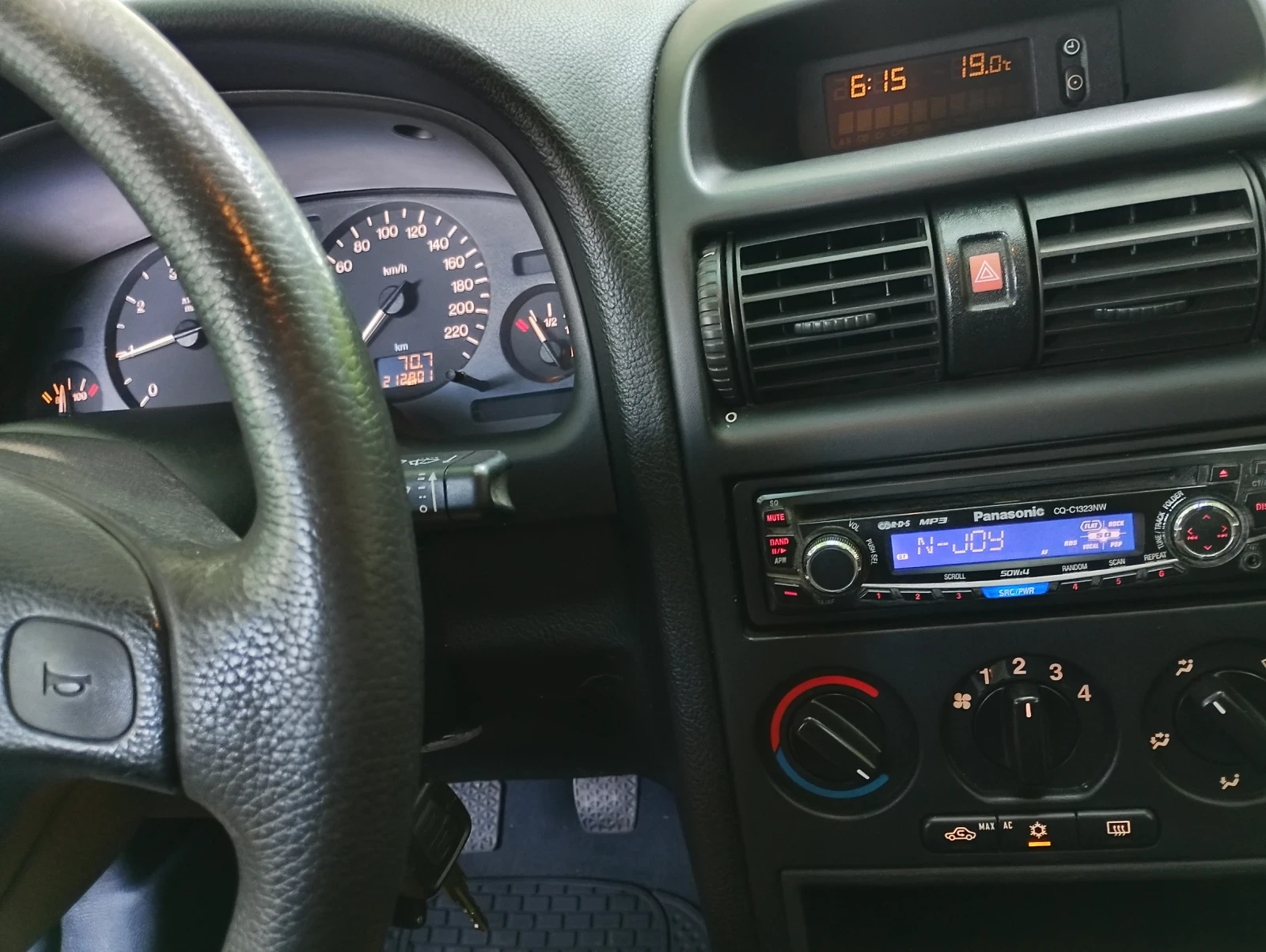 Opel Astra 1.6 16v edition 2000, снимка 14 - Автомобили и джипове - 55121556