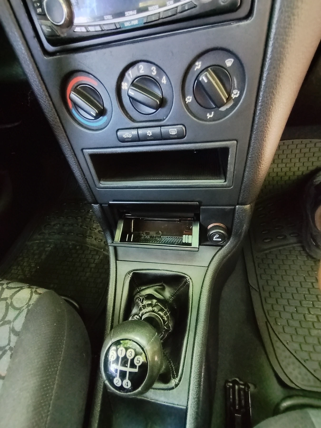 Opel Astra 1.6 16v edition 2000, снимка 9 - Автомобили и джипове - 55121556