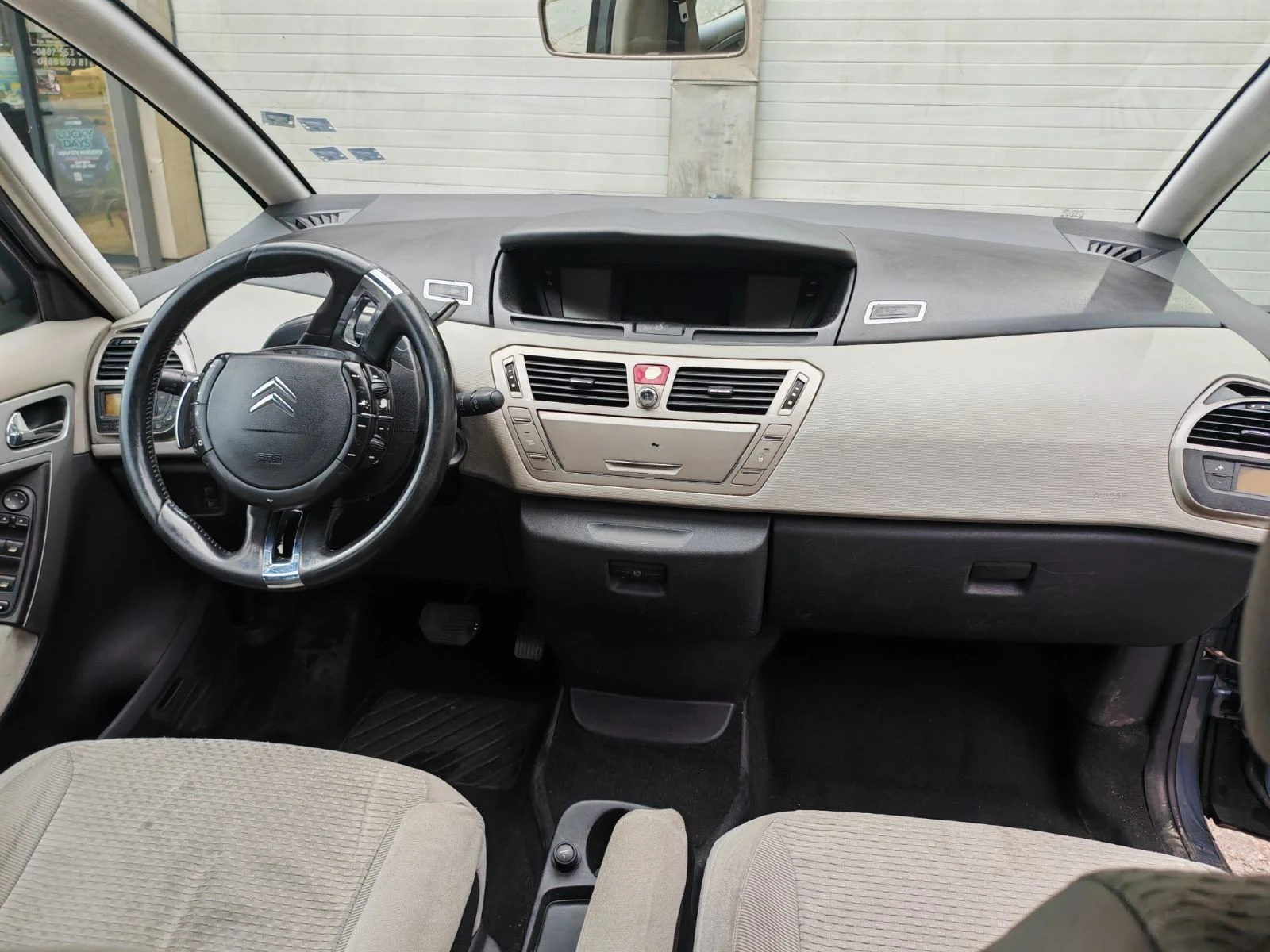 Citroen C4 Picasso, снимка 8 - Автомобили и джипове - 55224077