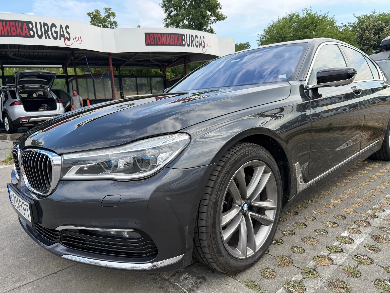 BMW 740 D xDrive, снимка 2 - Автомобили и джипове - 55317893