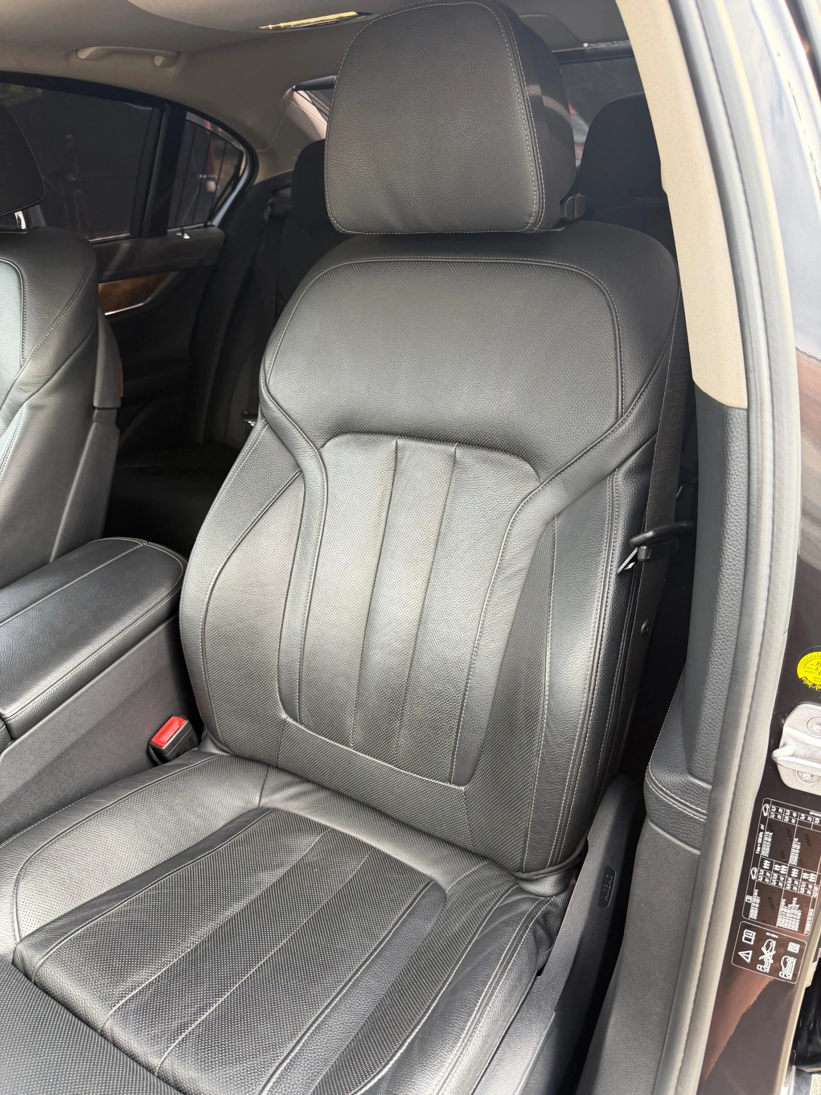 BMW 740 D xDrive, снимка 9 - Автомобили и джипове - 55317893