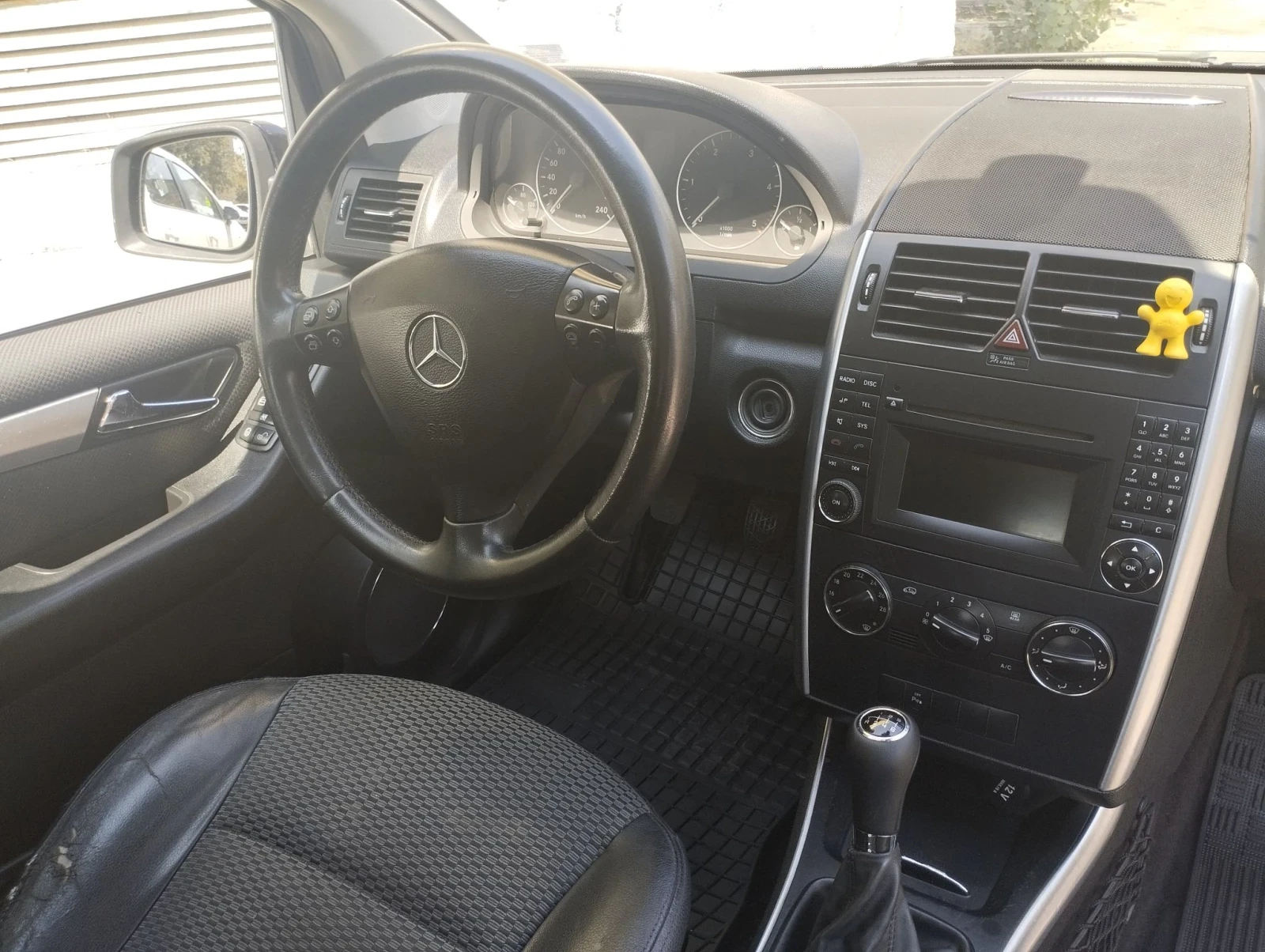 Mercedes-Benz A 180 2.0 дизел/6 скорости , снимка 11 - Автомобили и джипове - 55777260