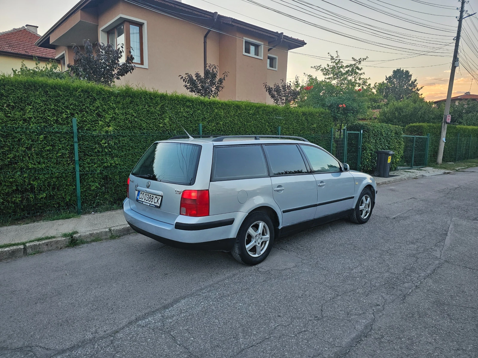 VW Passat 1.9TDI-Гаражен-климатр, снимка 7 - Автомобили и джипове - 56090408