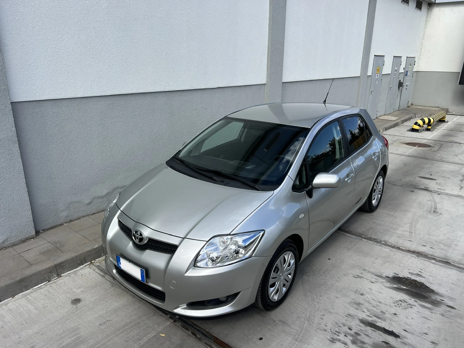 Toyota Auris 1.6VVT-i 110000km..!!! , снимка 7 - Автомобили и джипове - 56210463