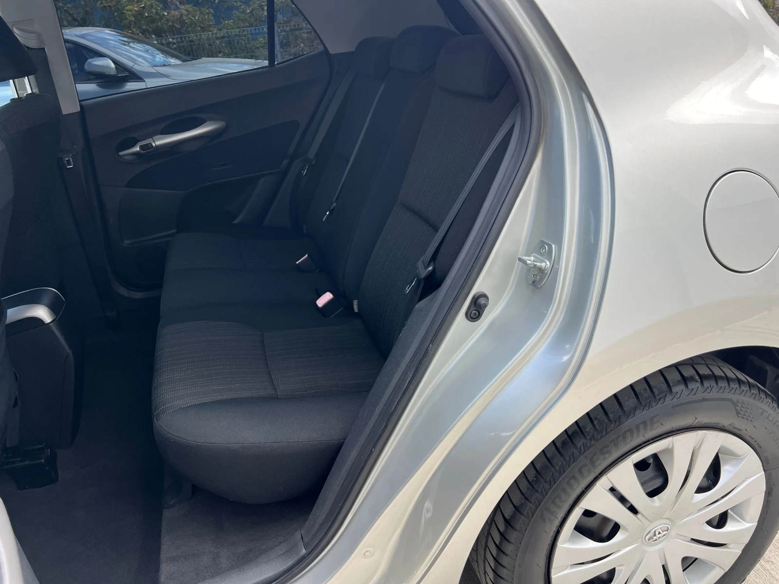 Toyota Auris 1.6VVT-i 110000km..!!! , снимка 12 - Автомобили и джипове - 56210463