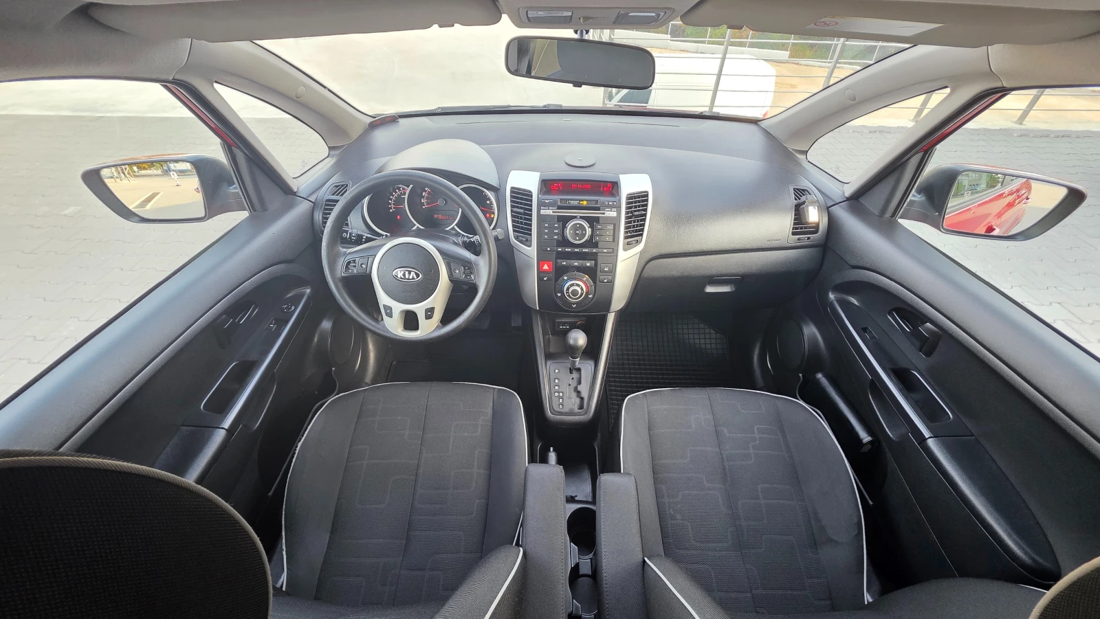 Kia Venga АВТОМАТИК ЛИЗИНГ, снимка 13 - Автомобили и джипове - 56406836