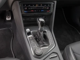 VW Tiguan Allspace 2.0 TDI 4Motion = R-line = Black Style Гаранция | Auto.bg — изображение 6