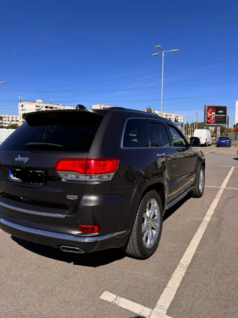 Jeep Grand cherokee Гаранция до 10.24 Пано Мем Кийлес Дистроник, снимка 5 - Автомобили и джипове - 47446460