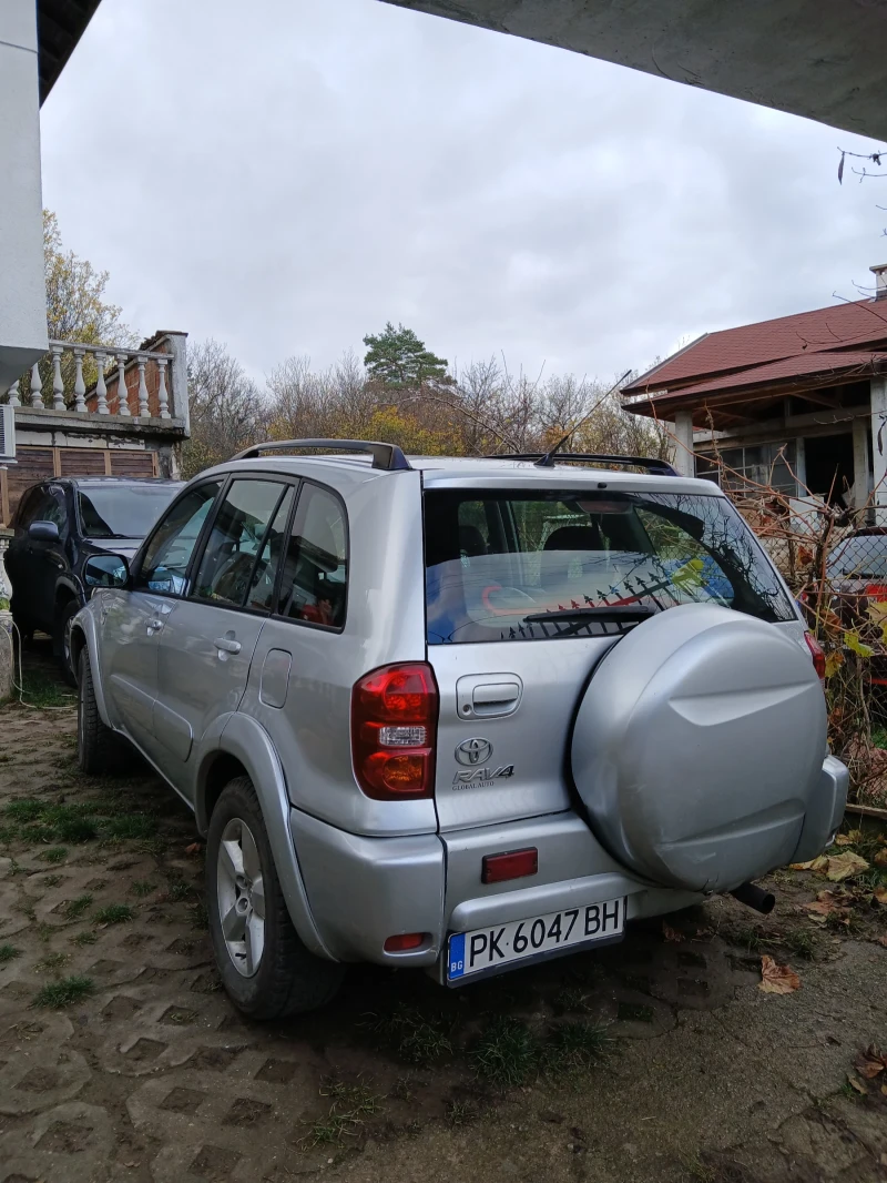 Toyota Rav4, снимка 3 - Автомобили и джипове - 52352199
