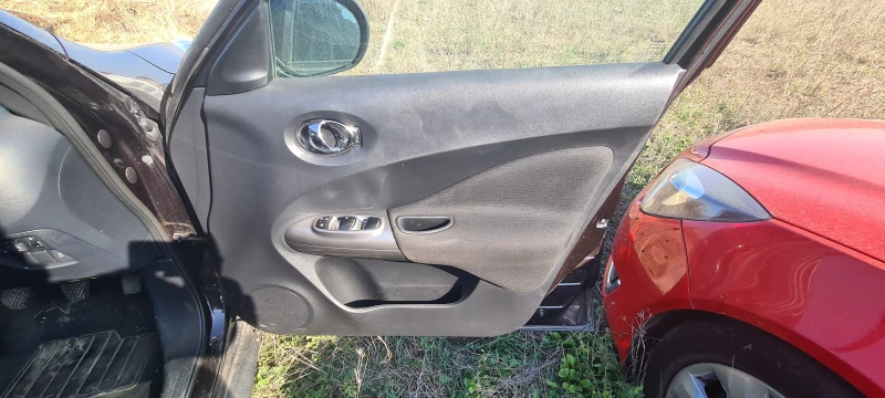 Nissan Juke, снимка 13 - Автомобили и джипове - 53117419