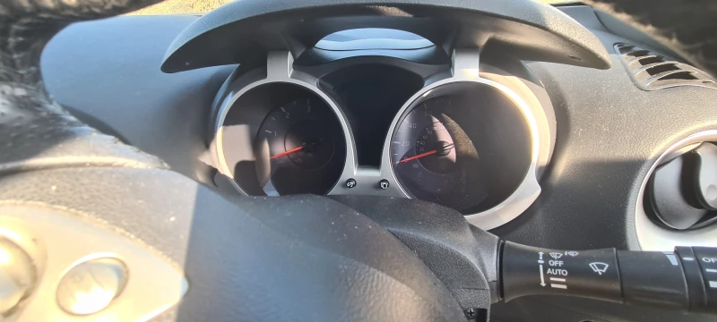 Nissan Juke, снимка 14 - Автомобили и джипове - 53117419