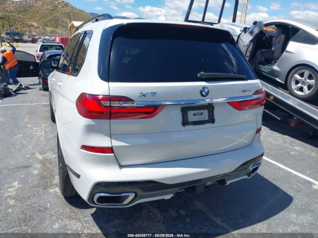BMW X7 xDrive40i * CARFAX * M PACK * 360 * LASER | Mobile.bg � ����������� 16