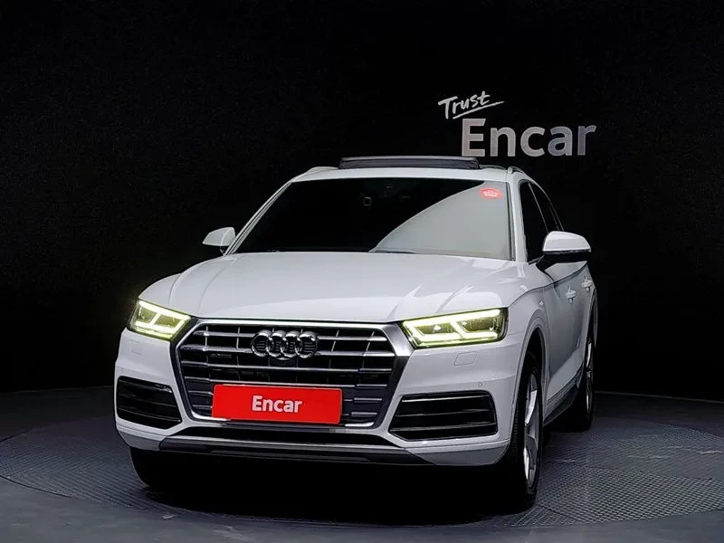 Audi Q5 45 Tfsi Quattro Premium, снимка 3 - Автомобили и джипове - 55390076
