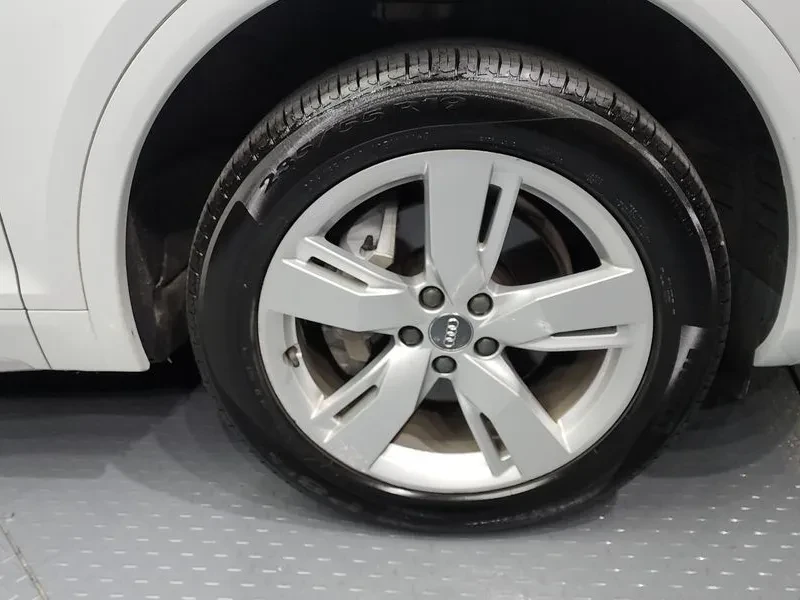 Audi Q5 45 Tfsi Quattro Premium, снимка 5 - Автомобили и джипове - 55390076