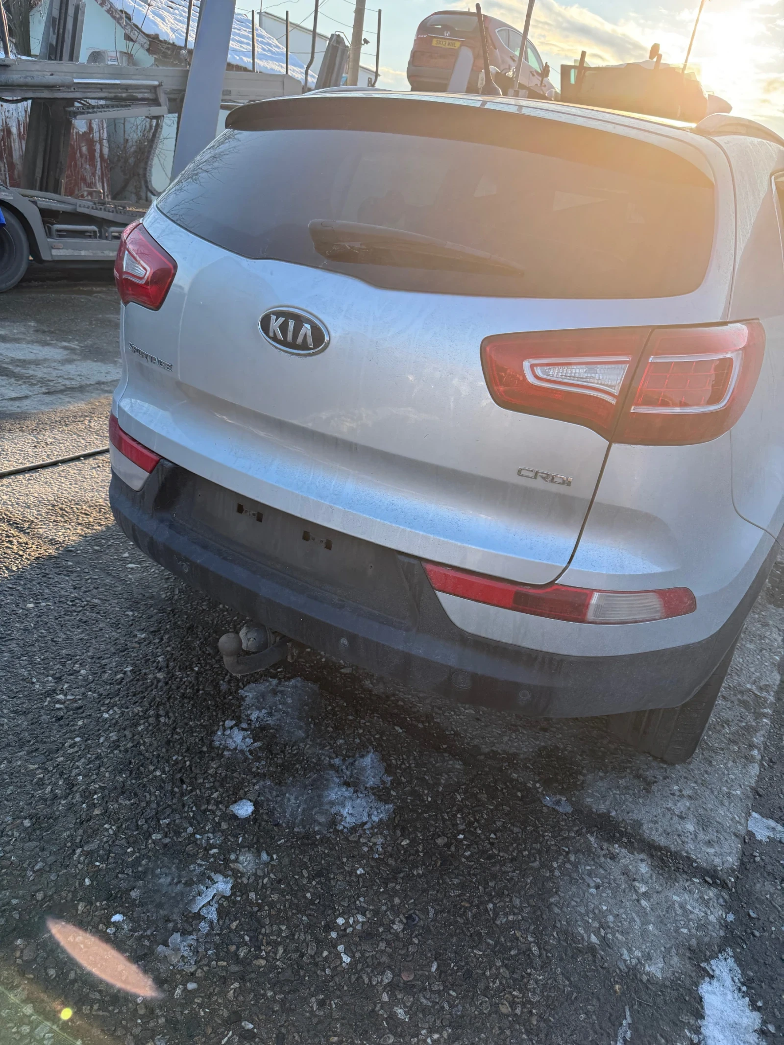 Kia Sportage 2..0 crdi - изображение 3