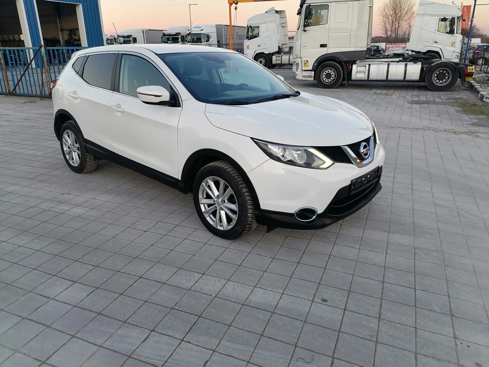 Nissan Qashqai NAVI AVTOMAT  - изображение 4