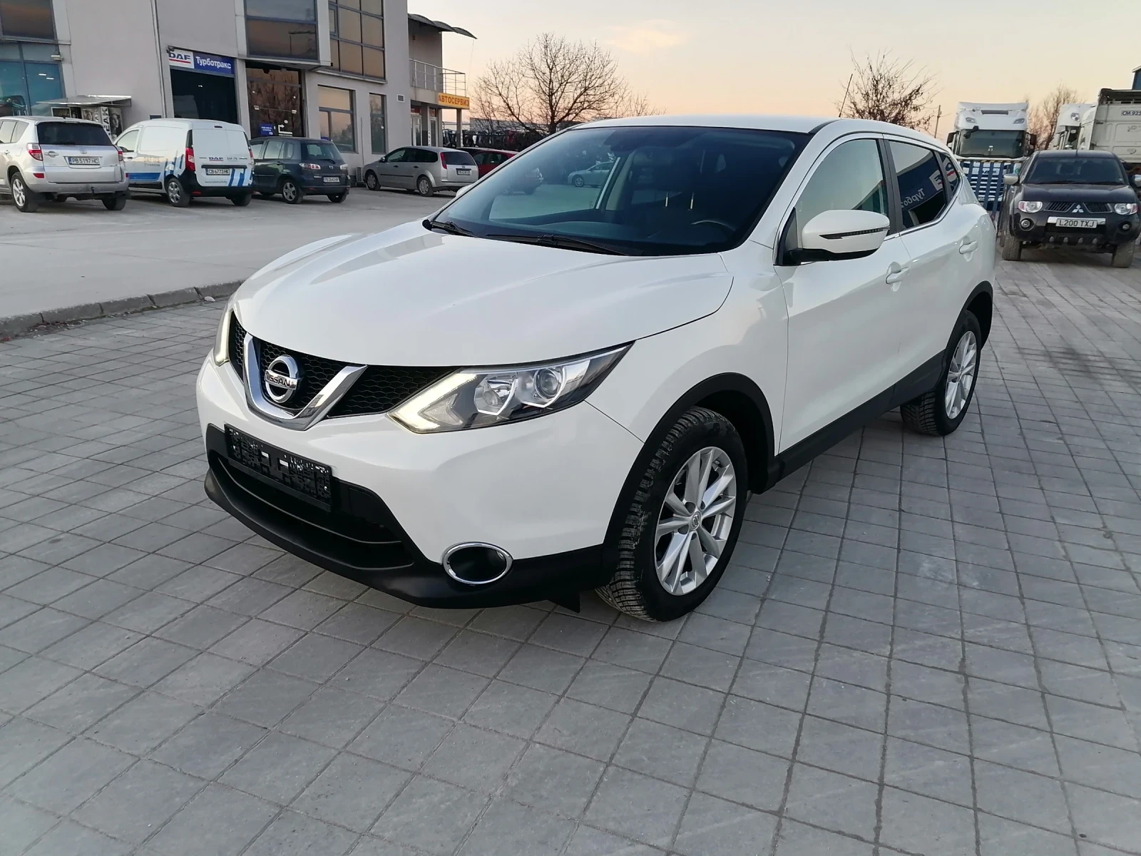 Nissan Qashqai NAVI AVTOMAT  - изображение 2