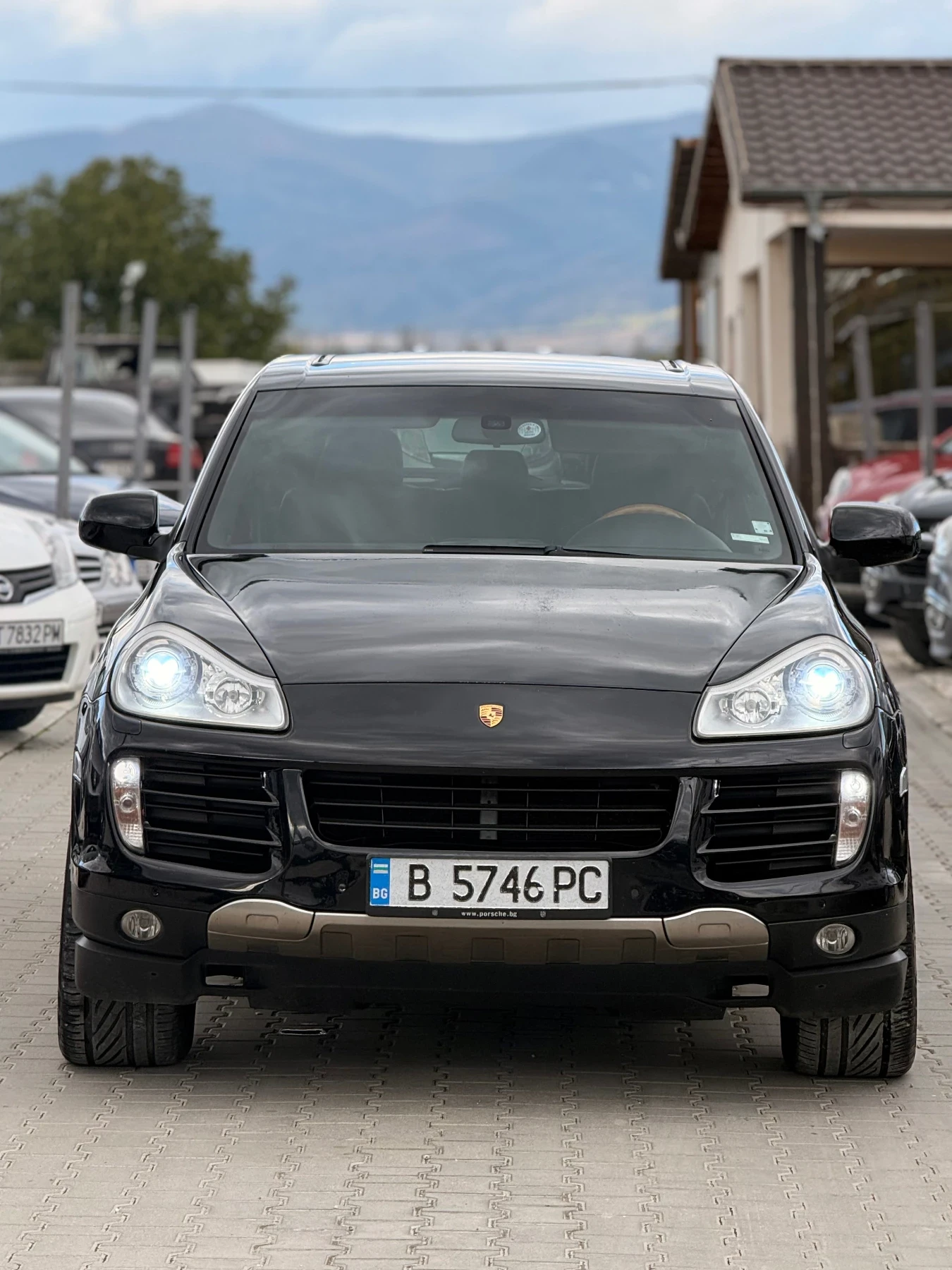 Porsche Cayenne 3.6* Втори собственик* Като нов* Топ* Бартер*  - изображение 2