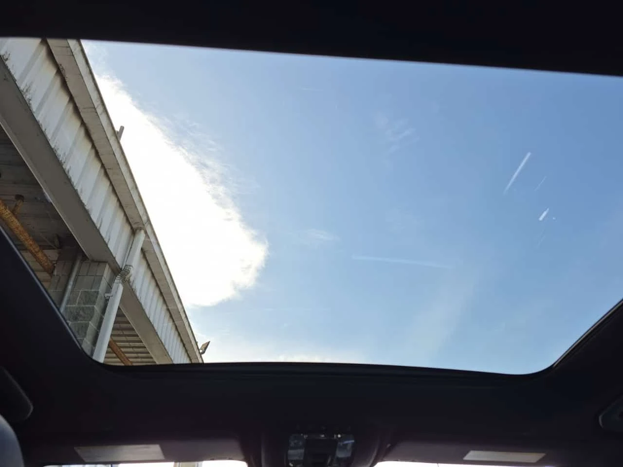 Mercedes-Benz GLB AMG 35/CARFAX/2 Ключа/Подгрев/Амбиент/Алкантара/, снимка 12 - Автомобили и джипове - 54053398