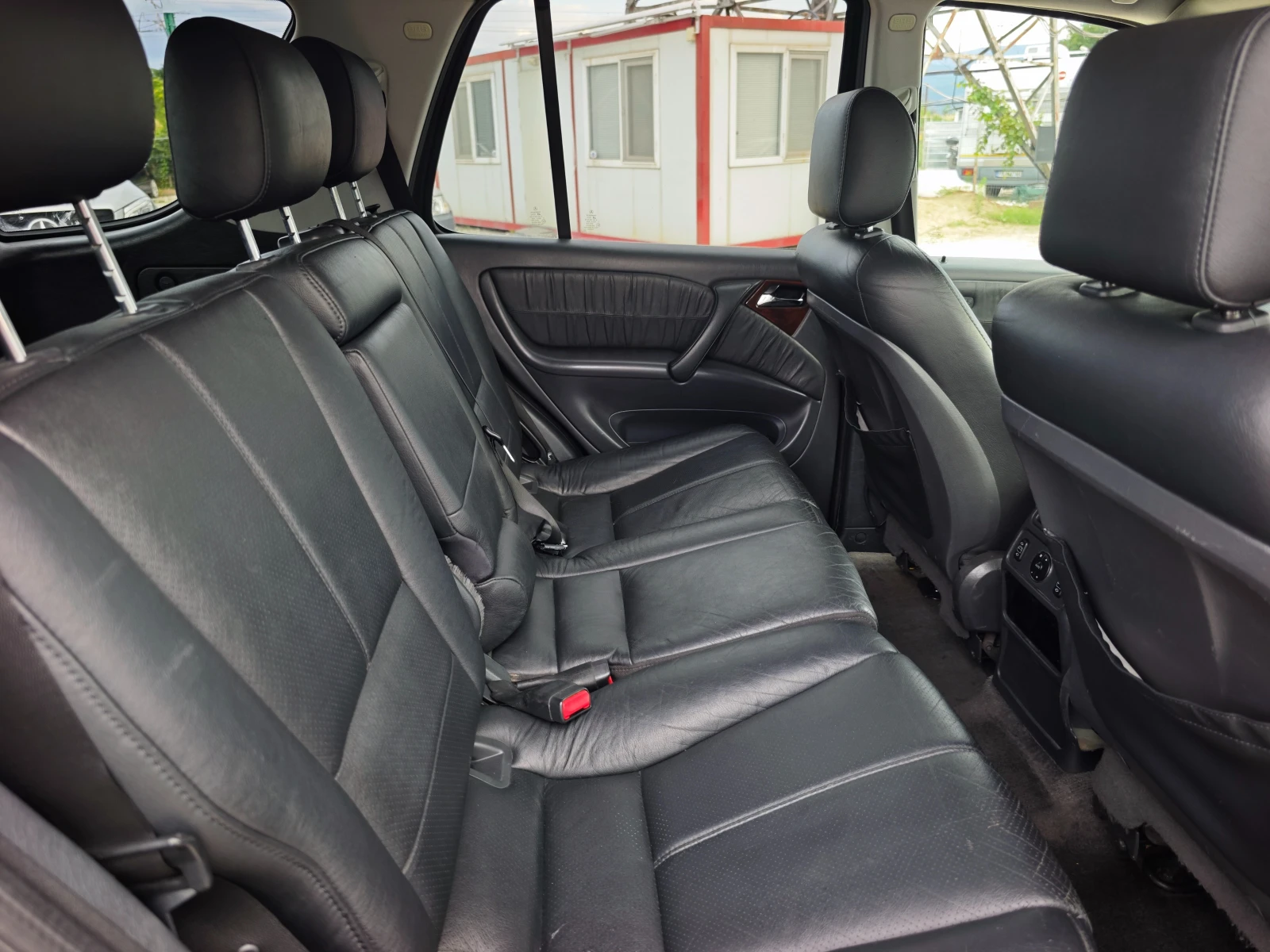 Mercedes-Benz ML 270 ИТАЛИЯ / FACELIFT, снимка 12 - Автомобили и джипове - 55052057