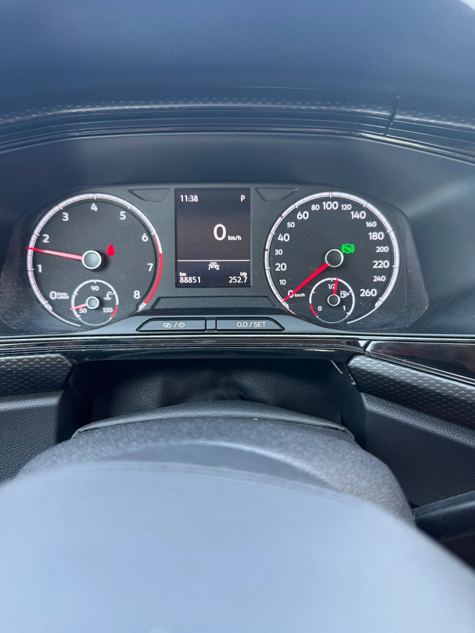 VW T-Cross, снимка 5 - Автомобили и джипове - 55310575