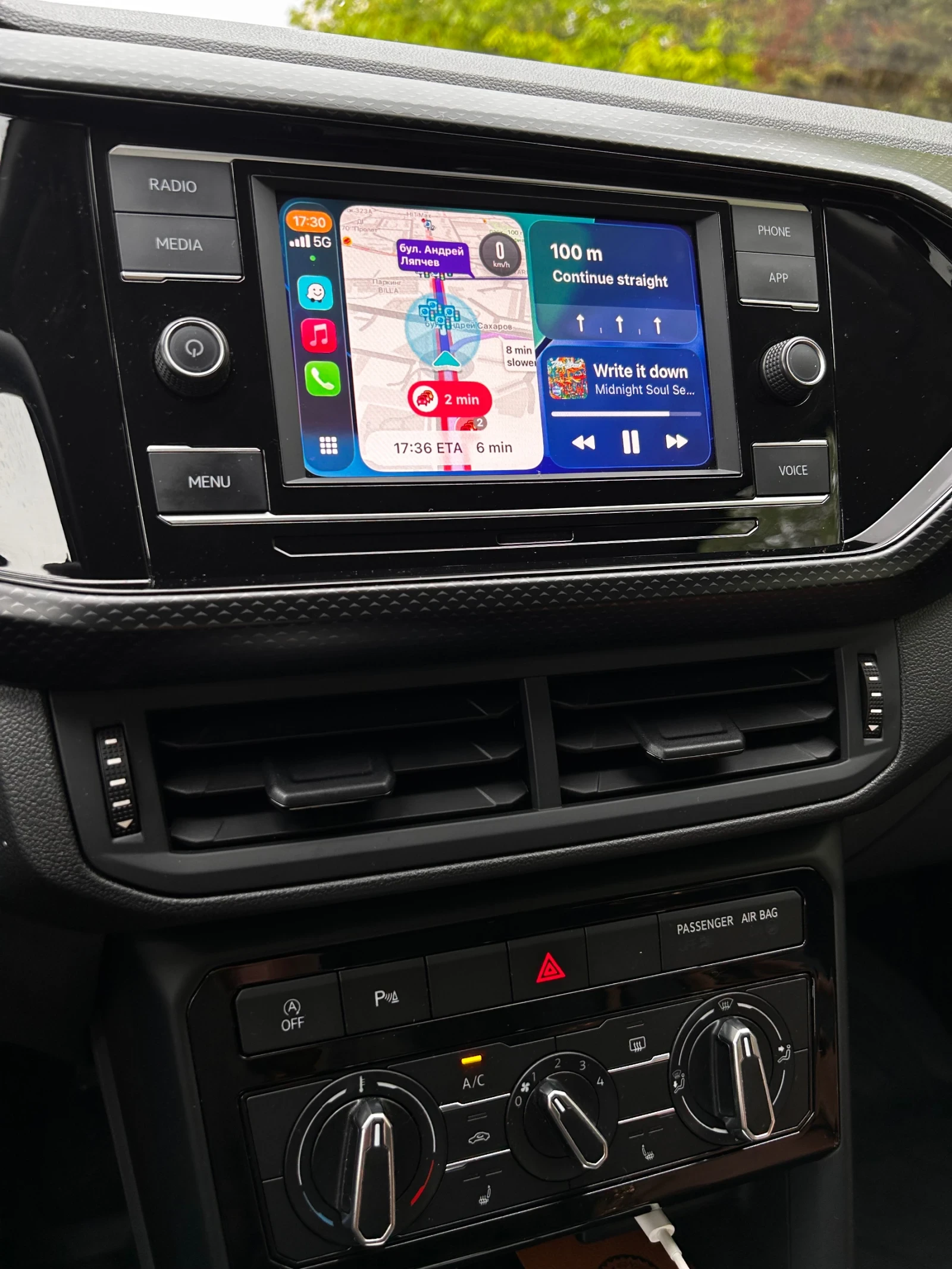 VW T-Cross, снимка 6 - Автомобили и джипове - 55310575