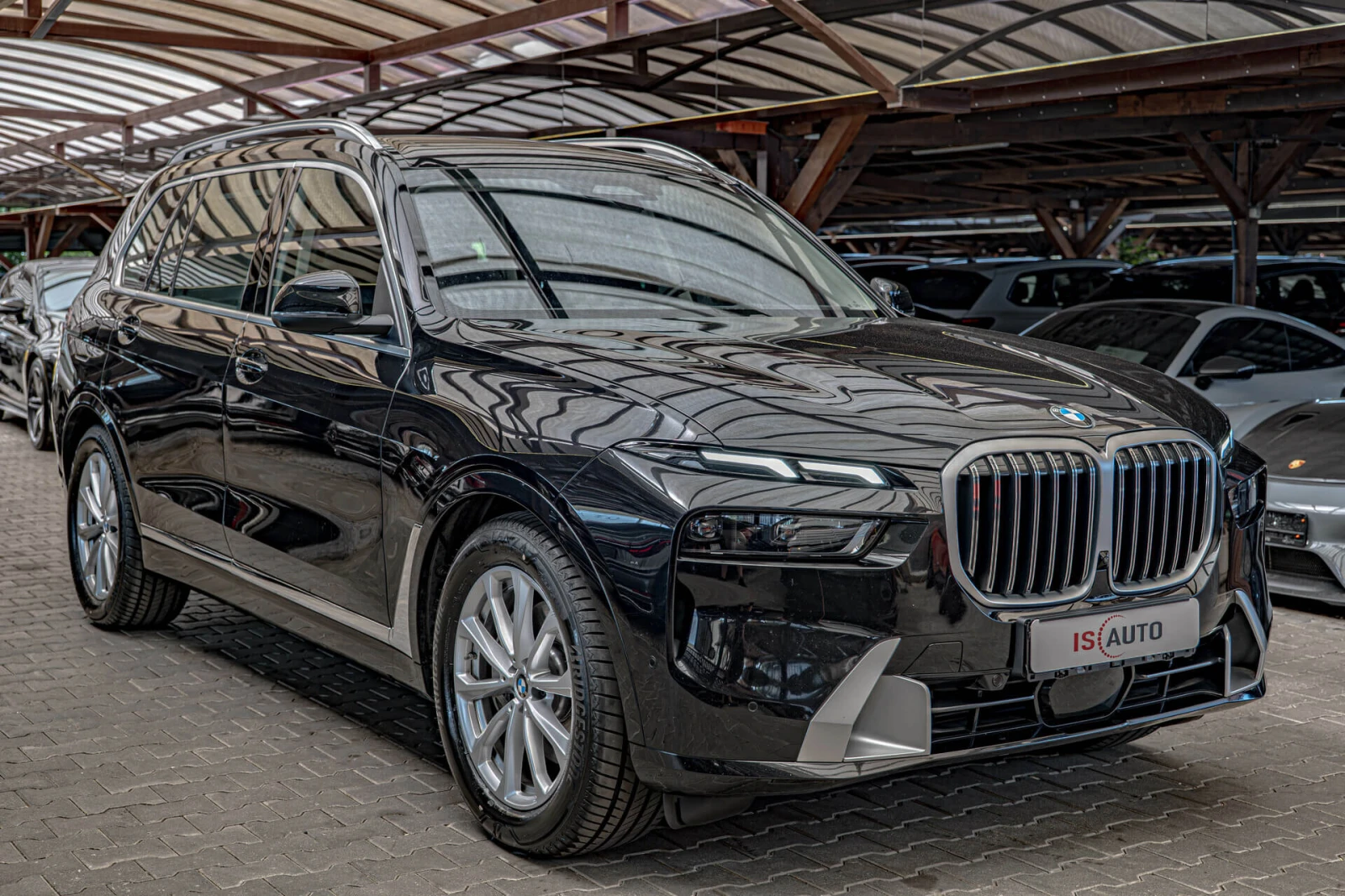 BMW X7 40d/Harman Kardon/HuD/Камера 360/6+ 1/Панорама/, снимка 3 - Автомобили и джипове - 55383328