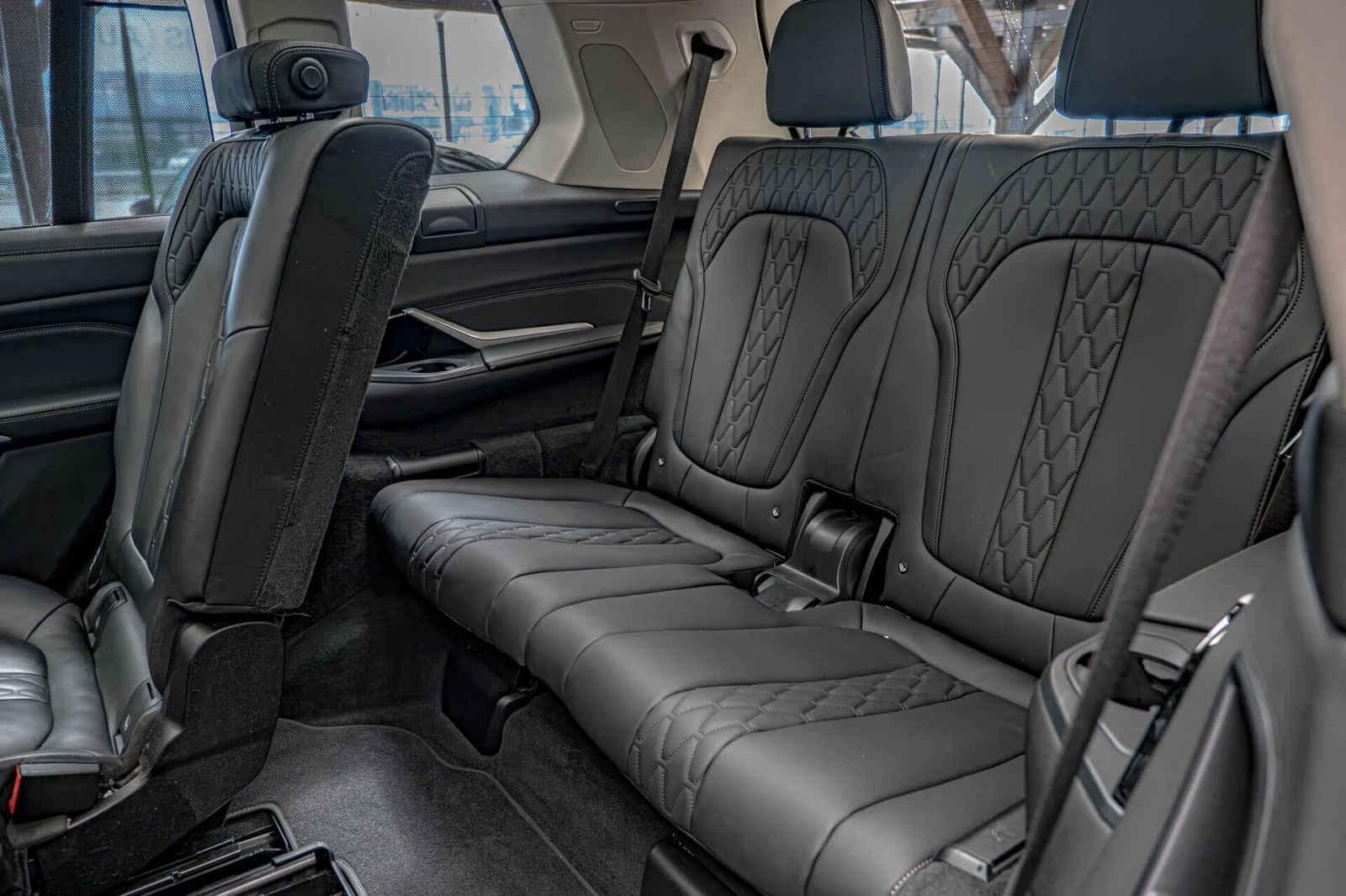 BMW X7 40d/Harman Kardon/HuD/Камера 360/6+ 1/Панорама/, снимка 10 - Автомобили и джипове - 55383328