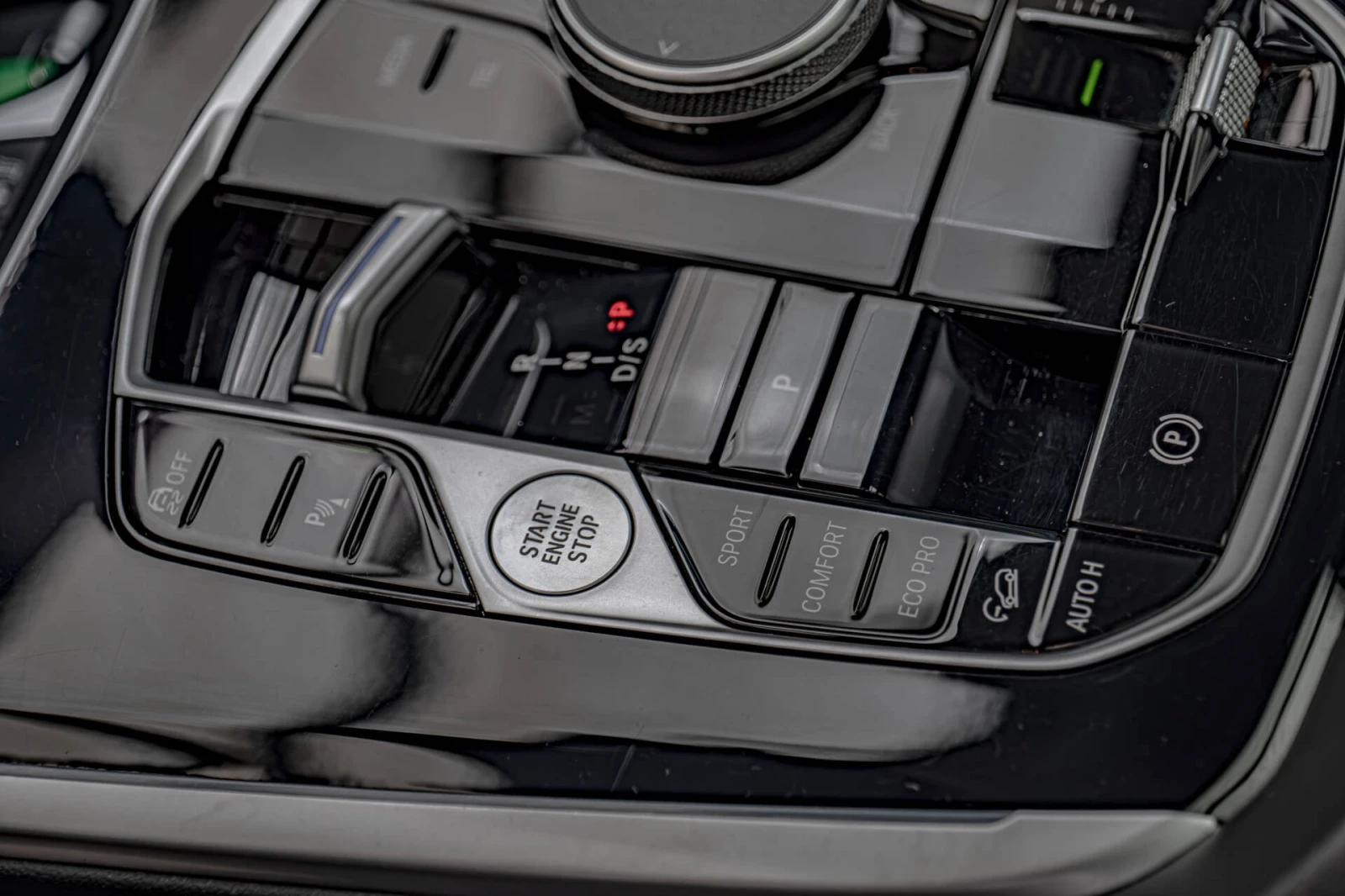BMW X7 40d/Harman Kardon/HuD/Камера 360/6+ 1/Панорама/, снимка 11 - Автомобили и джипове - 55383328
