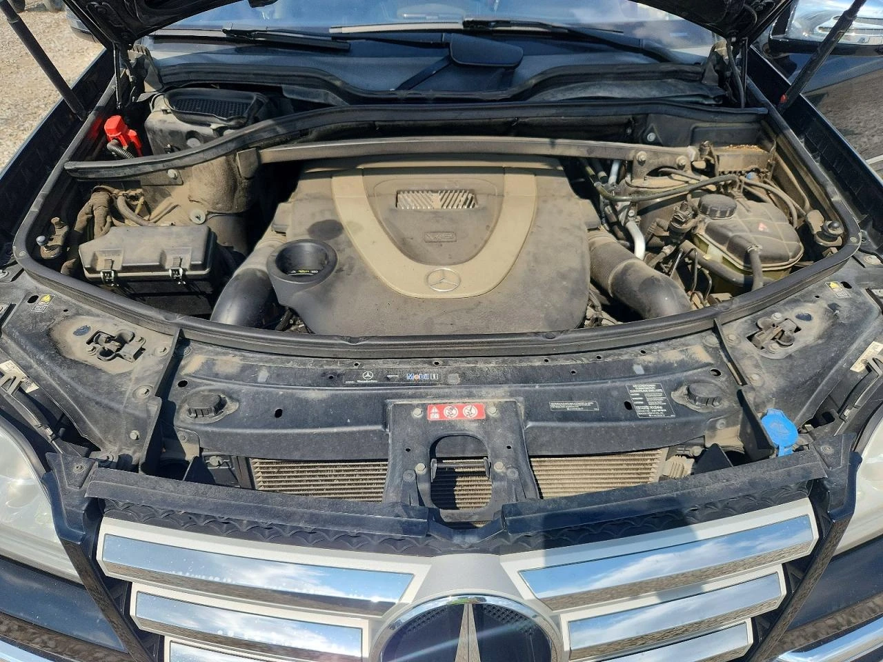 Mercedes-Benz GL 500 4MATIC| AMG PACK 5.5L V8, снимка 12 - Автомобили и джипове - 55462072