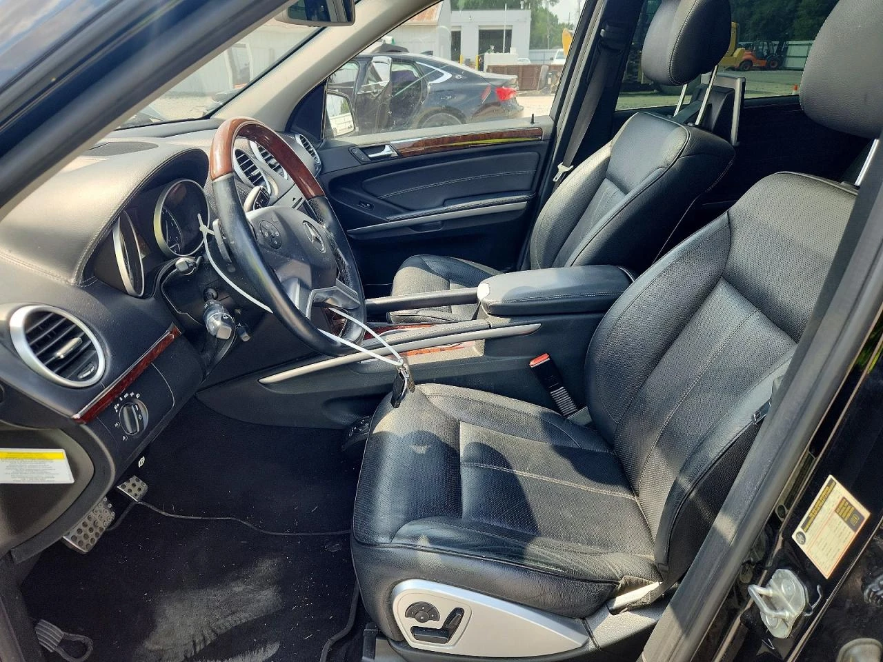 Mercedes-Benz GL 500 4MATIC| AMG PACK 5.5L V8, снимка 7 - Автомобили и джипове - 55462072