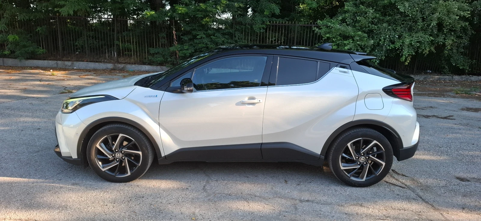 Toyota C-HR, снимка 2 - Автомобили и джипове - 55647423