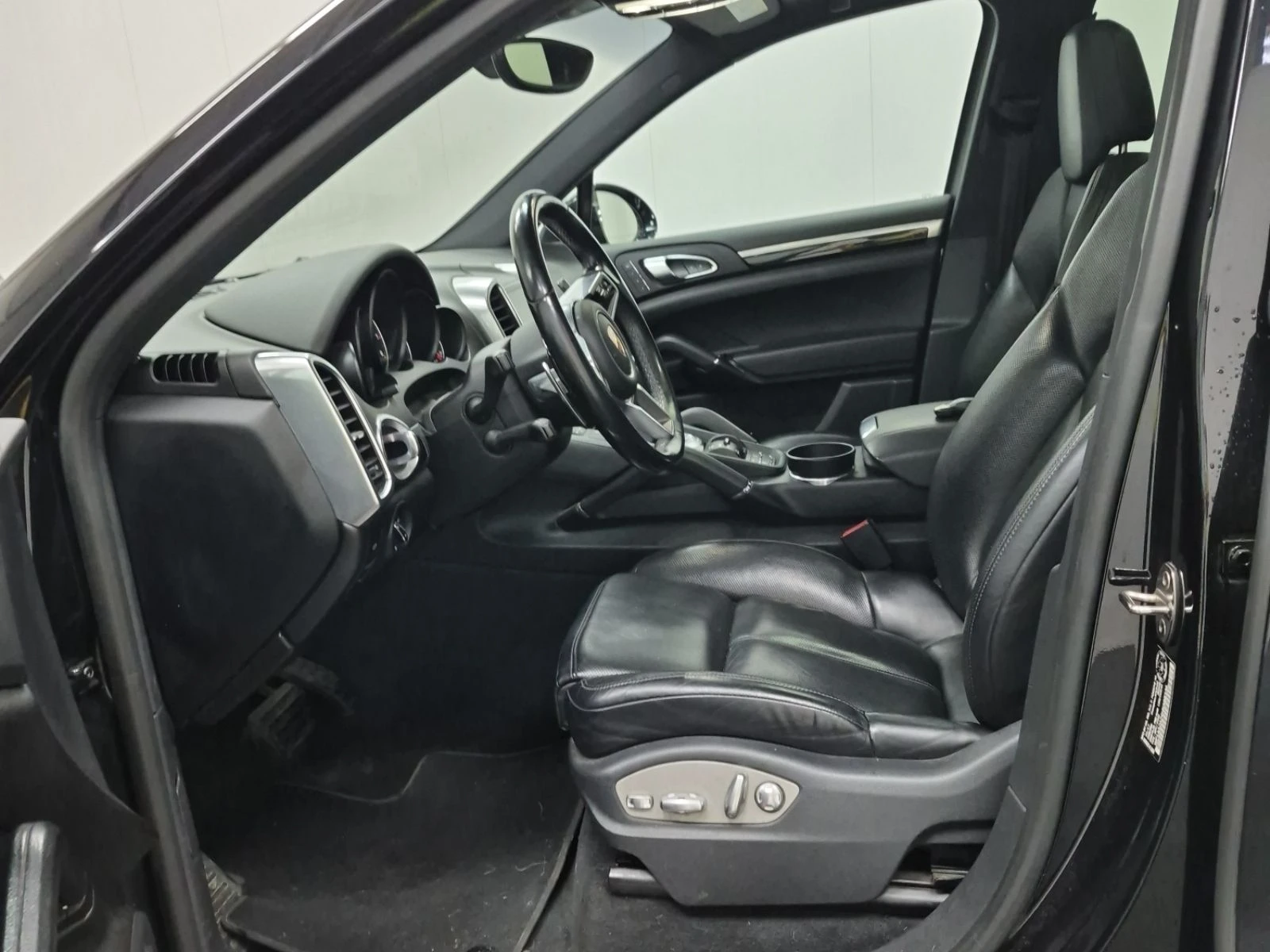 Porsche Cayenne * AWD 4DR * CARFAX * ЦЕНА ДО БГ, снимка 6 - Автомобили и джипове - 55693174