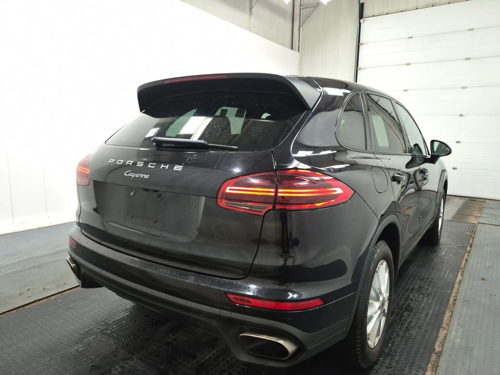 Porsche Cayenne * AWD 4DR * CARFAX * ЦЕНА ДО БГ, снимка 3 - Автомобили и джипове - 55693174