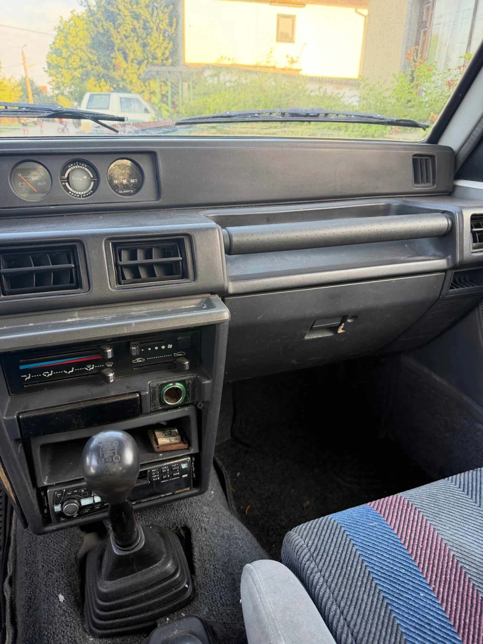 Daihatsu Feroza Газ, снимка 6 - Автомобили и джипове - 55891515