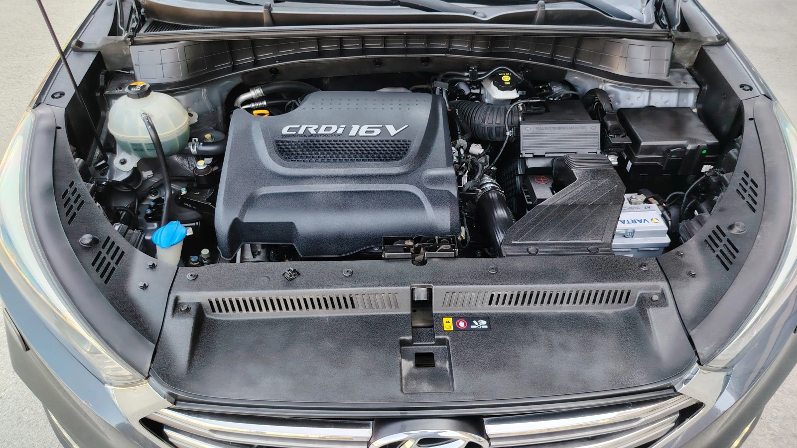 Hyundai Tucson 2.0 4Х4, снимка 14 - Автомобили и джипове - 56170574