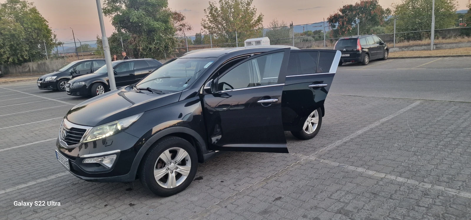Kia Sportage, снимка 2 - Автомобили и джипове - 56411881