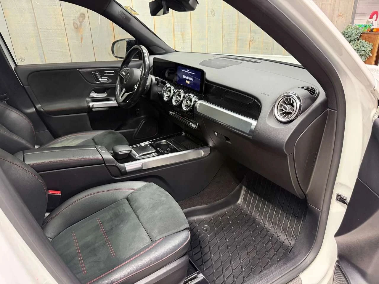 Mercedes-Benz GLB 250 | Mobile.bg � ����������� 12