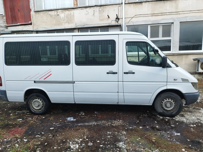 Mercedes-Benz Sprinter 211 CDI, снимка 2 - Бусове и автобуси - 52929564