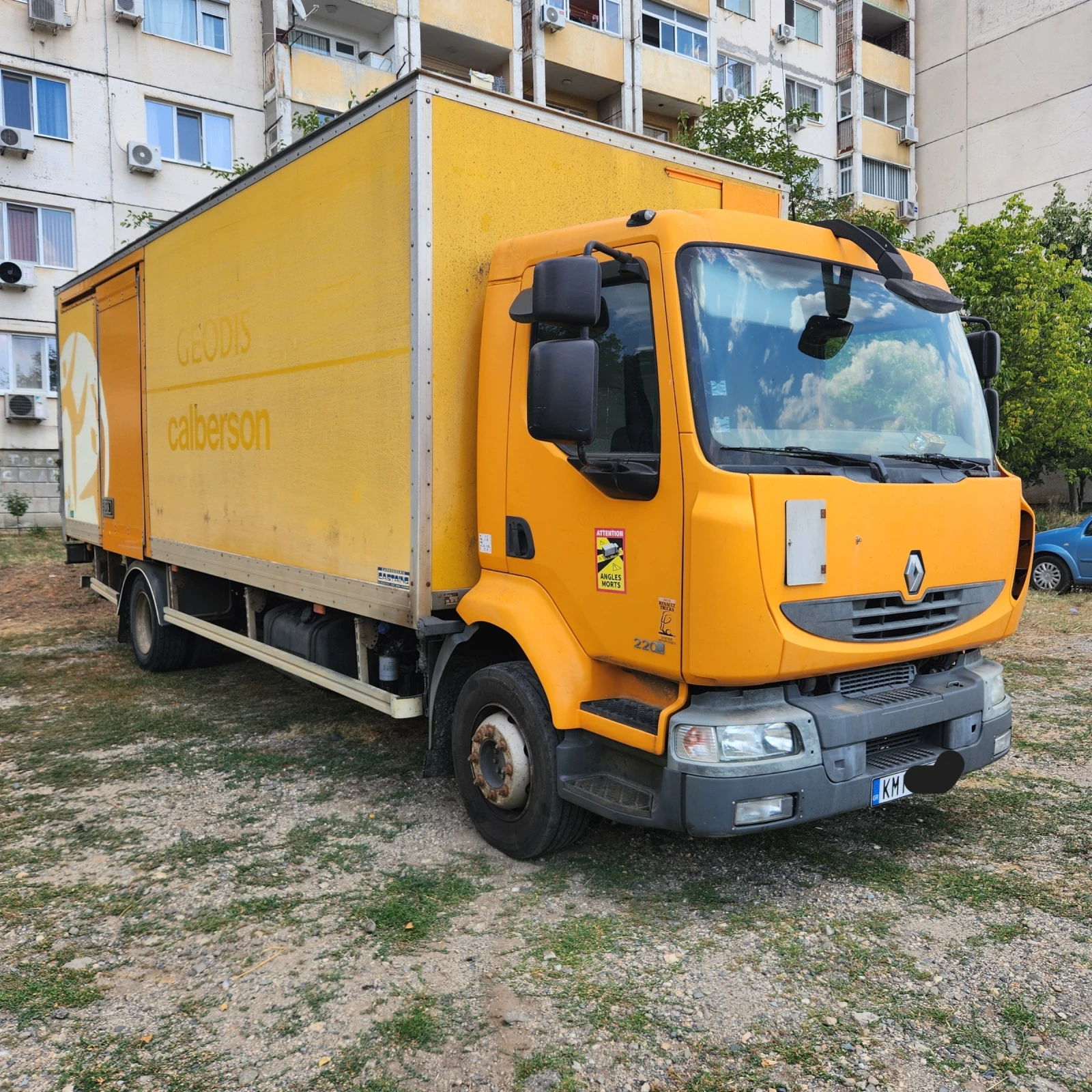 Renault Midlum