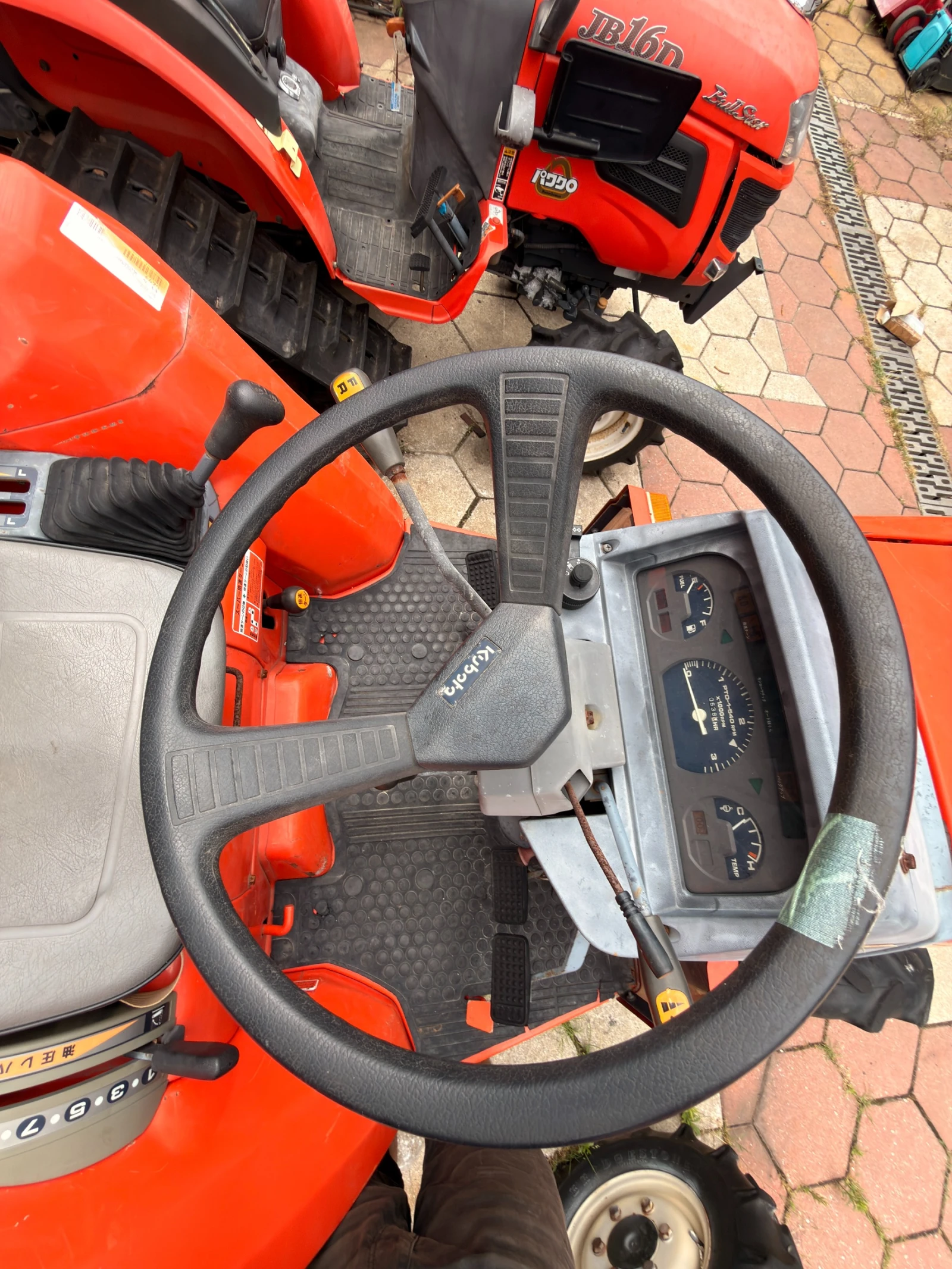 Трактор Kubota GL200, снимка 3 - Селскостопанска техника - 55296466