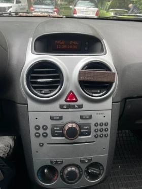 Opel Corsa 1.2 Бензин Автоматик, снимка 6