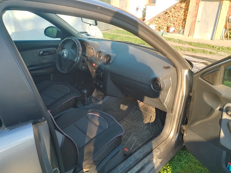 Seat Ibiza 1, 2 12V, снимка 6 - Автомобили и джипове - 46242107