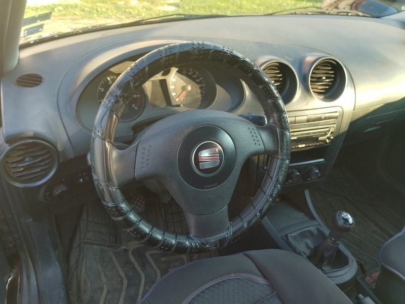 Seat Ibiza 1, 2 12V, снимка 7 - Автомобили и джипове - 46242107